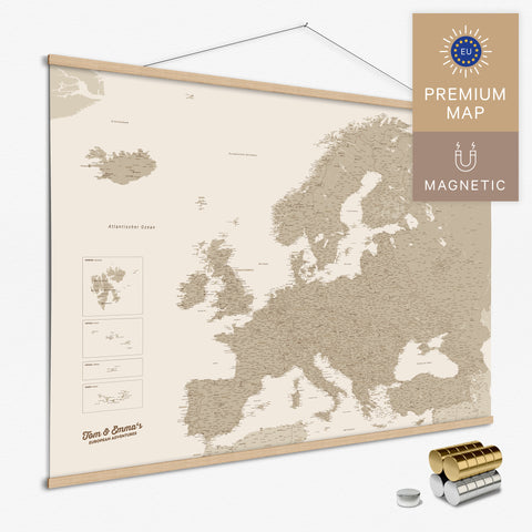 Magnetische Europakarte Magnet-Poster in der Farbe Desert Sand (Beige) in modernem, minimalistischen Design zum Pinnen und Markieren von Reisezielen kaufen