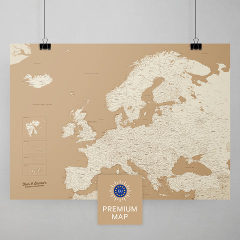 Europa Karte in der Farbe Treasure Gold in einem modernen, minimalistischem Design als Poster kaufen