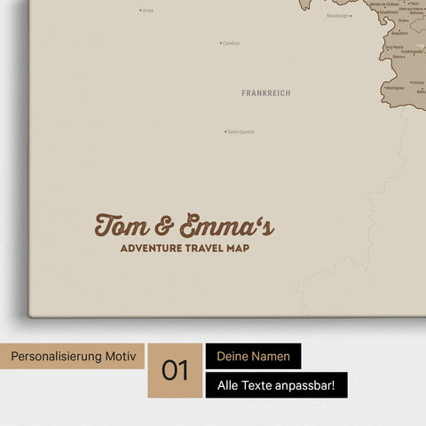 Landkarte von Niederlande, Belgien und Luxemburg als Pinnwand Leinwand in Desert Sand mit Personalisierung und Namen in einer modernen Schreibschrift