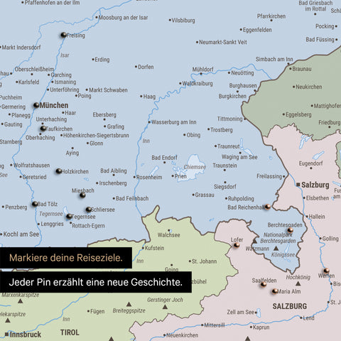 Detail einer politischen DACH-Karte als Pinn-Leinwand in Multicolor Atlas mit Pins in Deutschland, Österreich und Schweiz