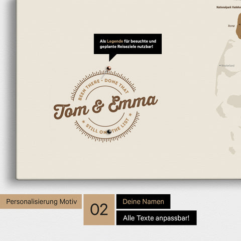 Personalisierte Dänemark-Karte als Pinn-Leinwand in Bronze mit eingedruckten Namen und einer Legende zur Markierung von besuchten Orten