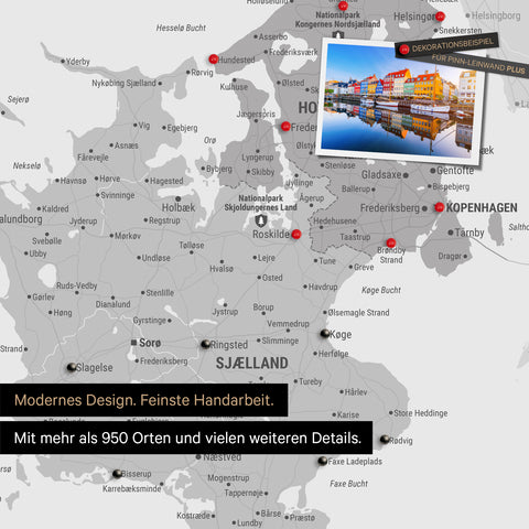 Ausschnitt einer Dänemark-Karte Pinn-Leinwand in der Farbe Multicolor Gray zeigt Reiseziele rund um Kopenhagen, die mit Pins markiert sind