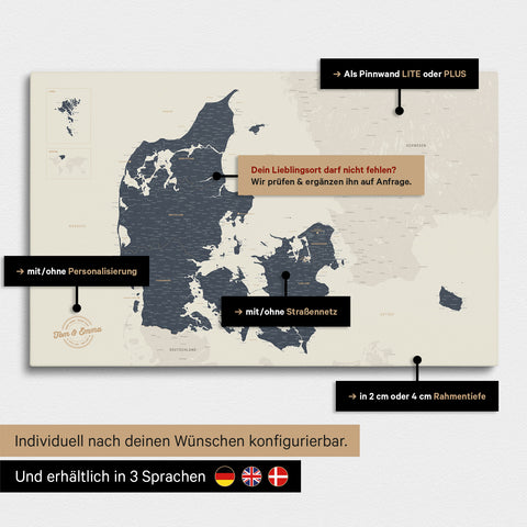 Vielfältige Konfigurationsmöglichkeiten einer Dänemark-Karte als Pinn-Leinwand in der Farbe Navy Light