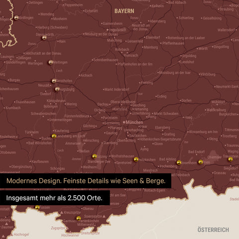 Ausschnitte einer Deutschlandkarte mit Bayern als Pinn-Leinwand in Bordeaux Rot mit Bergen, Seen und 2.500 Orten