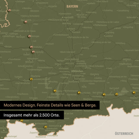 Ausschnitte einer Deutschlandkarte mit Bayern als Pinn-Leinwand in Olive Green mit Bergen, Seen und 2.500 Orten