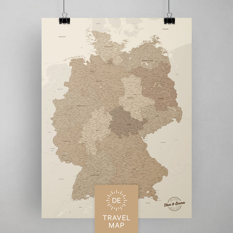 Deutschland-Karte als Poster in Multicolor Brown zum Pinnen und Markieren von Reisezielen kaufen