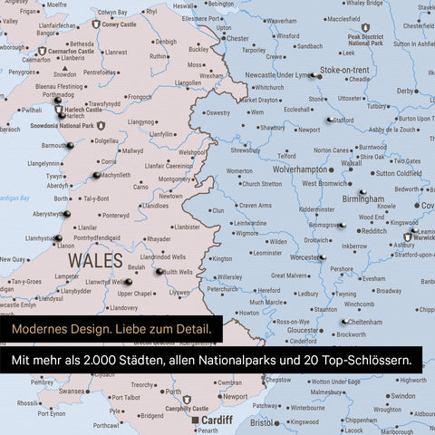 Ausschnitt einer Landkarte von Wales und England in Farbe Multicolor Atlas mit Pins zur Markierung von besuchten Reisezielen