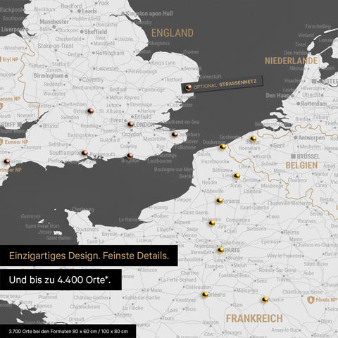 Europa Landkarte in Dunkelgrau als Leinwand zum Pinnen zeigt einen Ausschnitt von England, Frankreich und Belgien mit vielen Details wie Nationalparks, Flüssen und zahlreichen kleinen Orten und Städten, die teilweise mit Pins markiert sind