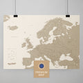 Europa Karte in der Farbe Desert Sand (Beige) in einem modernen, minimalistischem Design als Poster kaufen