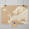 Europa Karte in der Farbe Treasure Gold in einem modernen, minimalistischem Design als Poster kaufen