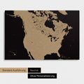 Neutrale und schlichte Ausführung einer Kanada & USA Karte als Pinn-Leinwand in Sonar Black