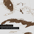 Detaillierte Nordamerika Karte als Pinn-Leinand in Braun zeigt Pins ins Reisezielen von Florida und Kuba