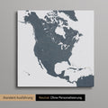 Neutrale und schlichte Ausführung einer Nordamerika Karte als Pinn-Leinwand in Denim Blue
