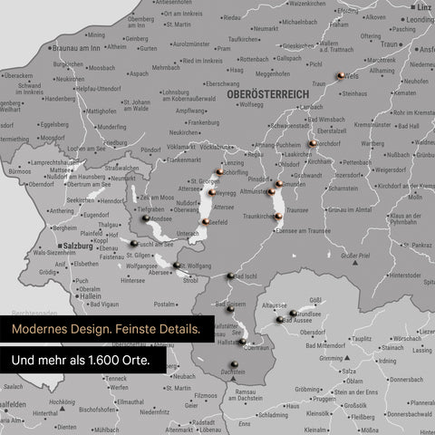 Ausschnitte einer Österreichkarte mit dem Salzkammergut und der Steiermark als Pinn-Leinwand in Multicolor Grau mit 1.600 Orten