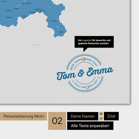 Personalisierte Magnet-Schweiz-Karte in Blau mit eingedruckten Namen und einer Legende zur Markierung von besuchten Orten