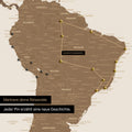 Detail einer Weltkarte als Pinn-Leinwand in Multicolor Braun zeigt eine mit Pins abgesteckte Reiseroute in Südamerika durch die Länder Brasilien, Peru und Ecuador